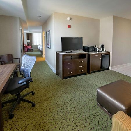 The Hilton Garden Inn Buffalo-Downtown Extérieur photo