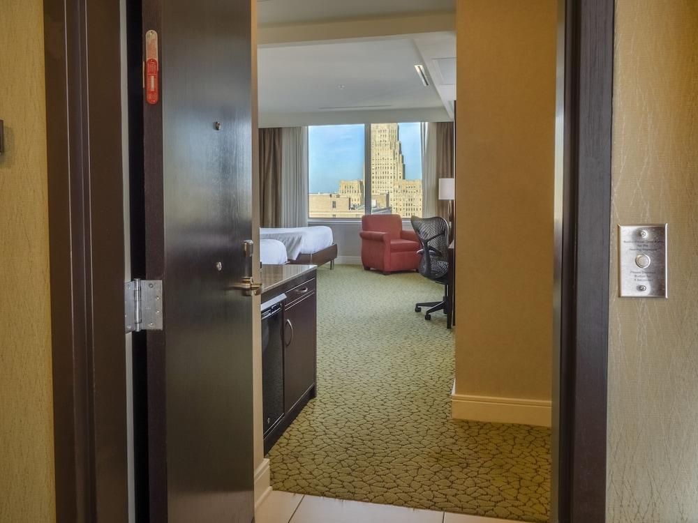 The Hilton Garden Inn Buffalo-Downtown Extérieur photo