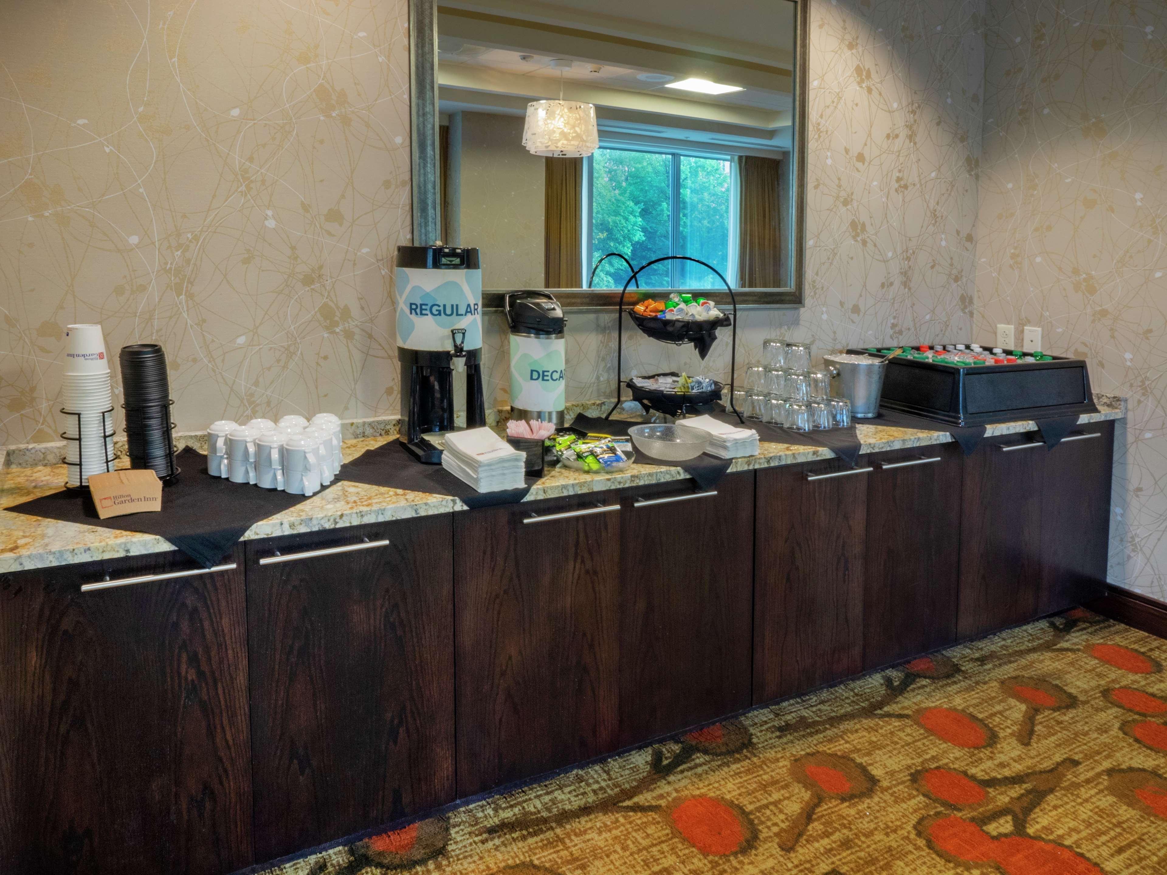 The Hilton Garden Inn Buffalo-Downtown Extérieur photo