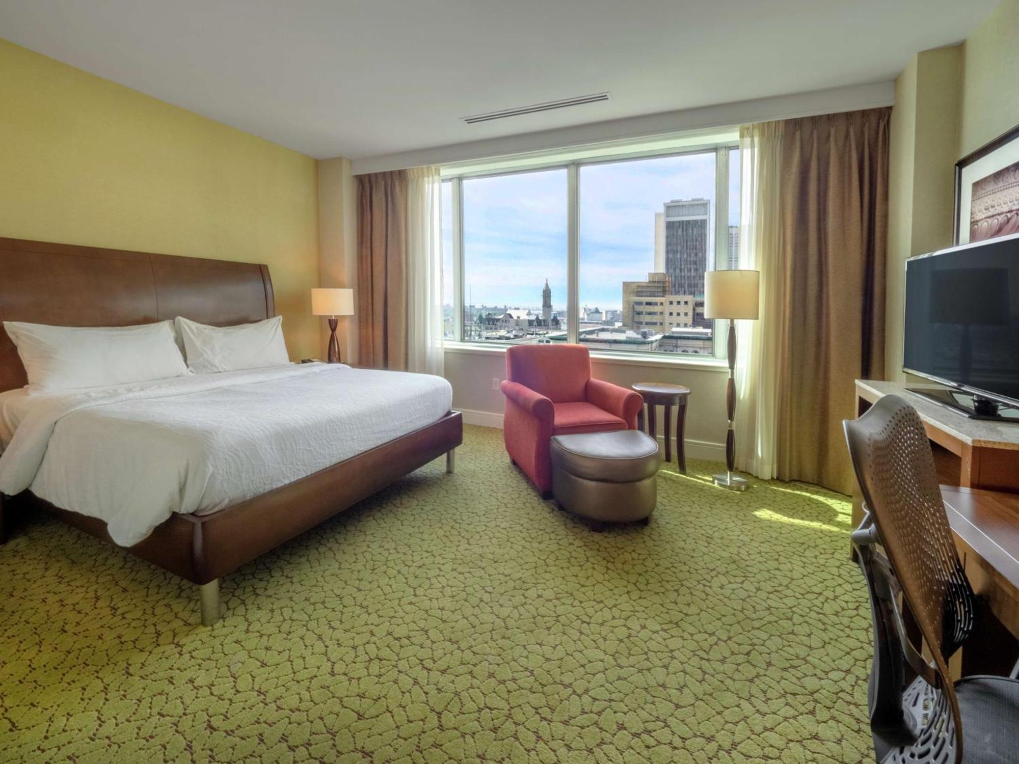 The Hilton Garden Inn Buffalo-Downtown Extérieur photo