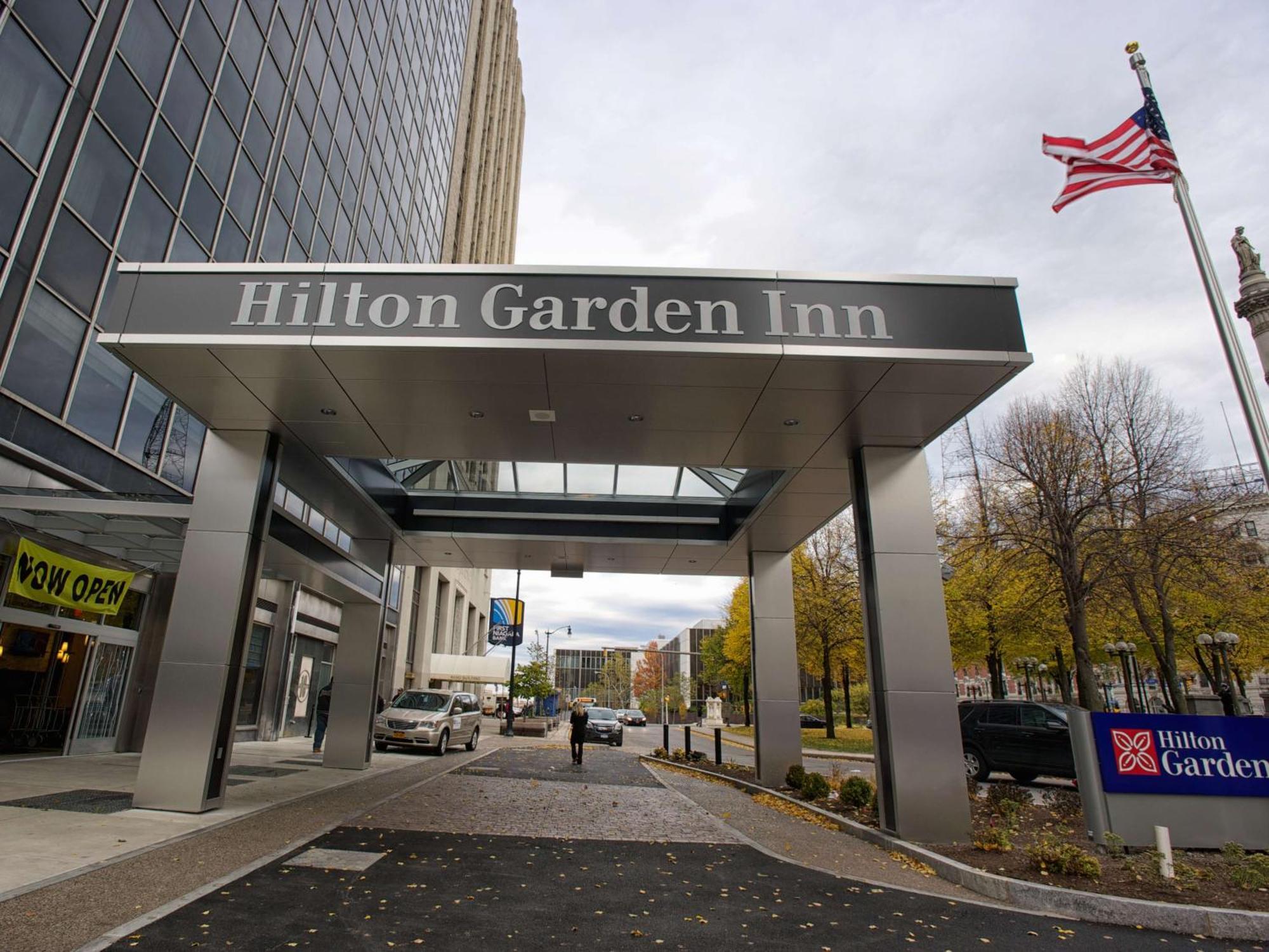 The Hilton Garden Inn Buffalo-Downtown Extérieur photo
