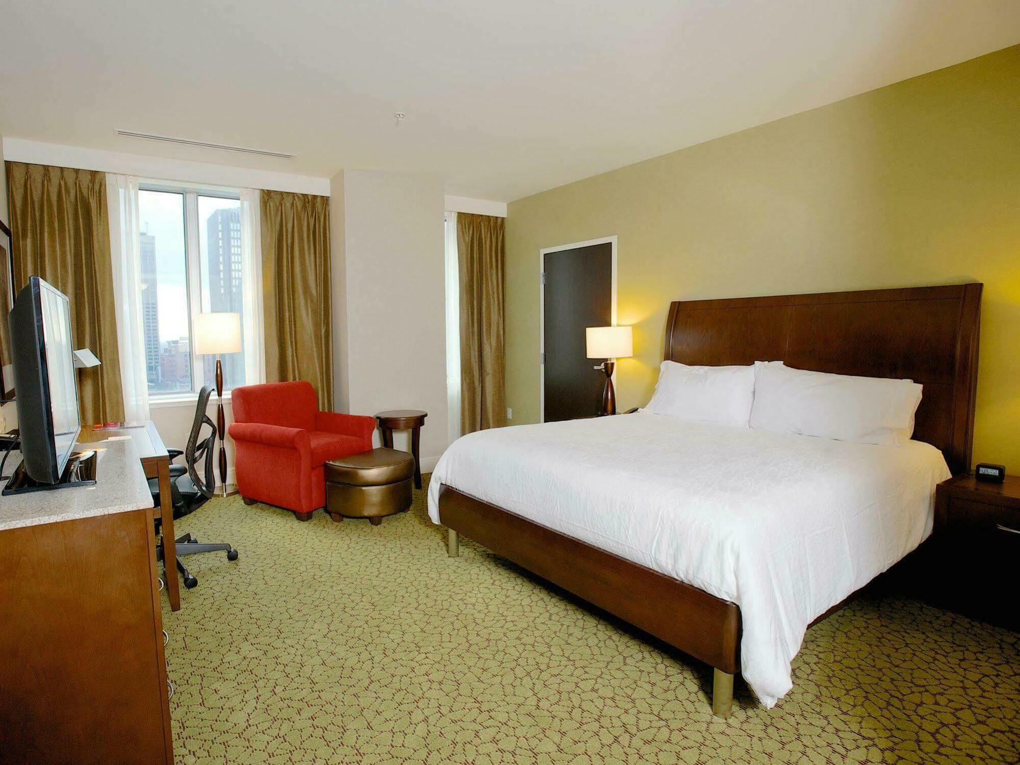 The Hilton Garden Inn Buffalo-Downtown Extérieur photo