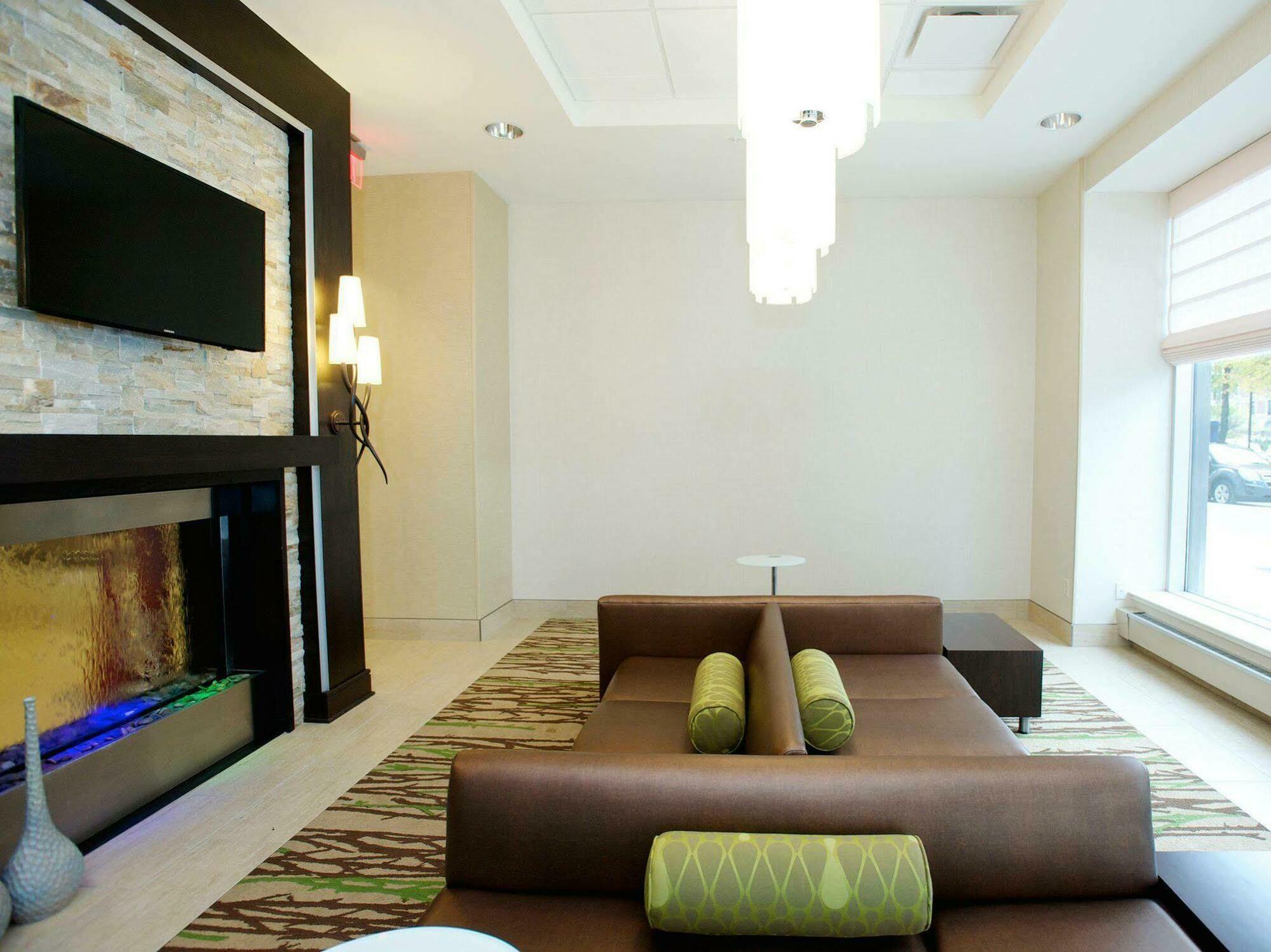 The Hilton Garden Inn Buffalo-Downtown Extérieur photo